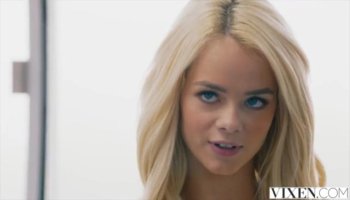 asiatisch Paar ficken auf dem Schreibtisch