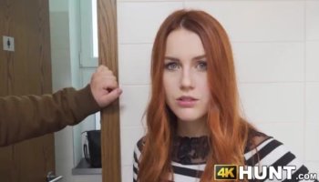 heiß jock masturbiert nach dem Ölen bis